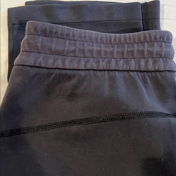 Lululemon soft stream black track/jogger pants - Picture 5 of 5